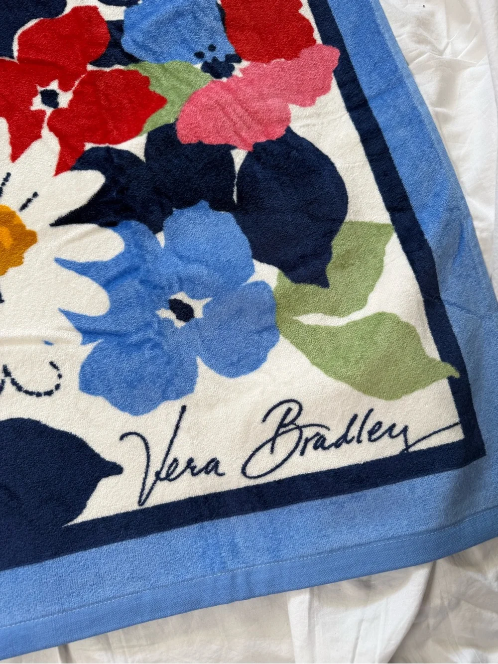 NWT Vera Bradley Summer Cottage Beach Towel RETIRED Last One!!